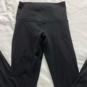 athletic/casual black leggings!
